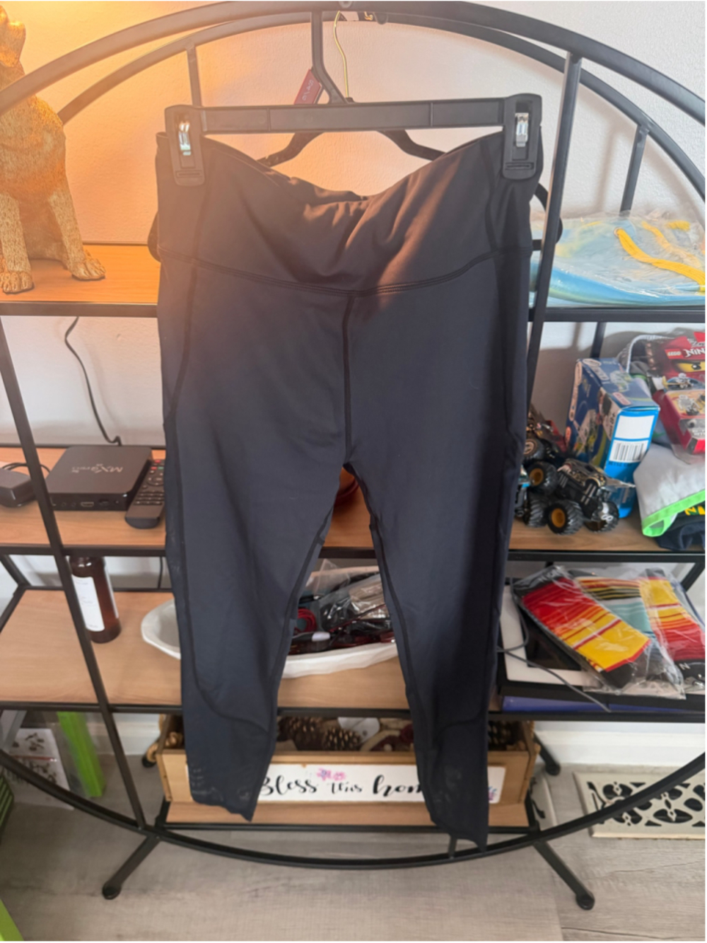 Women's lone wolf Black Leggings Size L